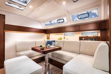 Фото номера Mobile Home with Private External Bathroom Ботели Bavaria 46 Cruiser г. Мангалия 57