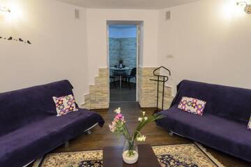 Фото номера Two-Bedroom Apartment- semi-basement Апарт-отели Villa Casafina Serviced Apartments г. Мангалия 4