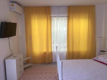 Фото номера Дом с 1 спальней Дома для отпуска Casa de vacanta г. Мангалия 27